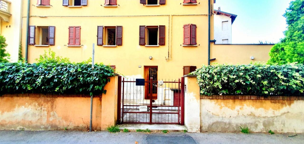 Guest House Montegrappa Reggio Emilia Exterior photo